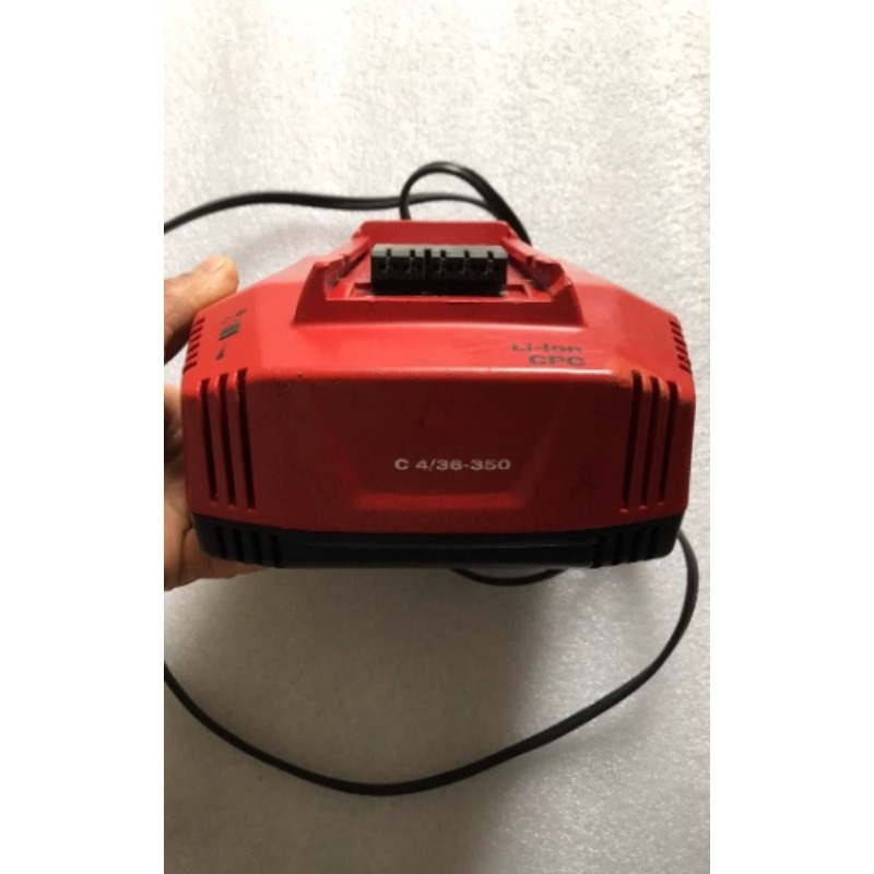 Power Tools Station - Çoklu Voltajlı Hızlı Şarj Cihazı C
